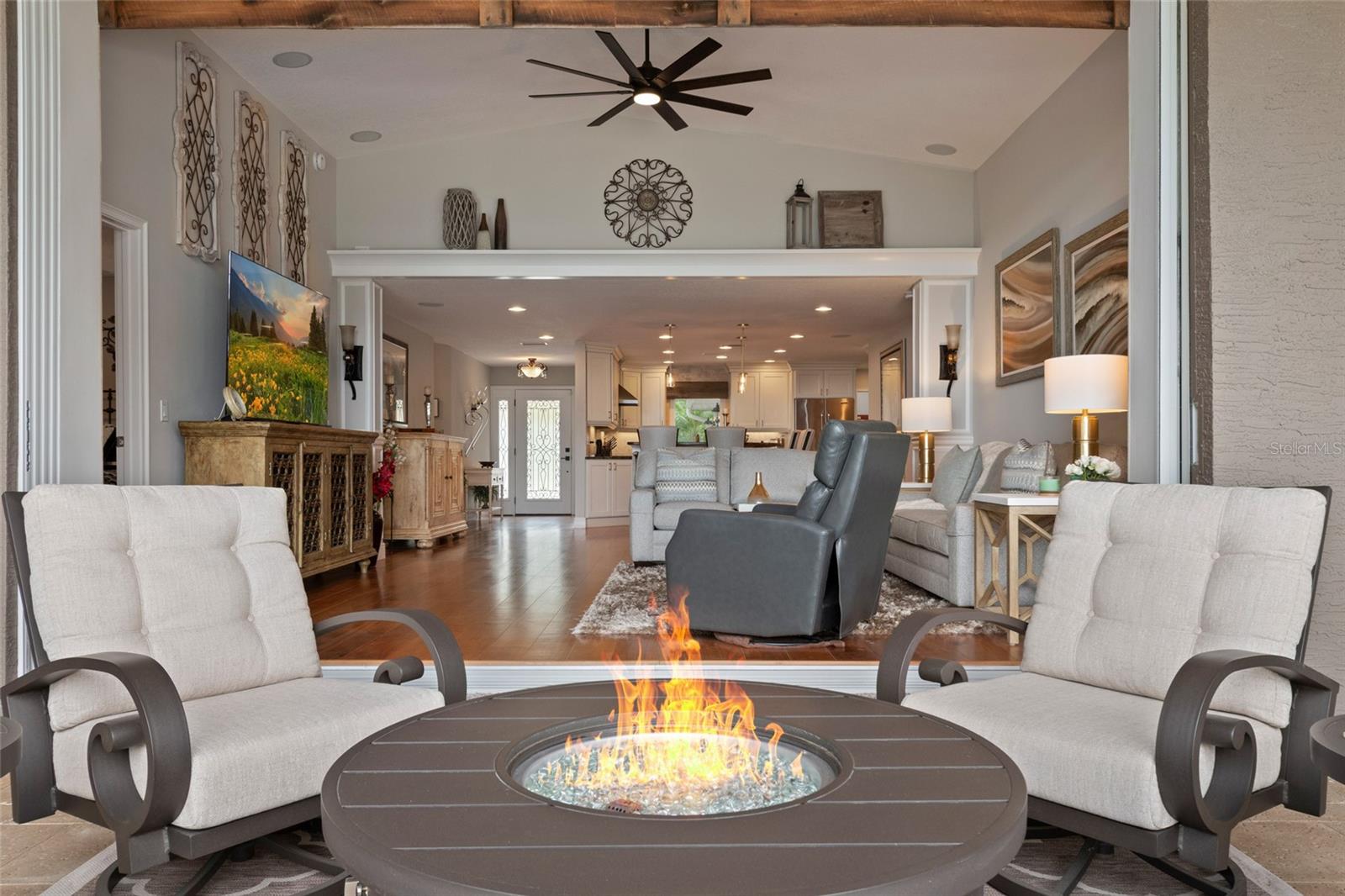 DOWN ACRES ESTATES - Residential