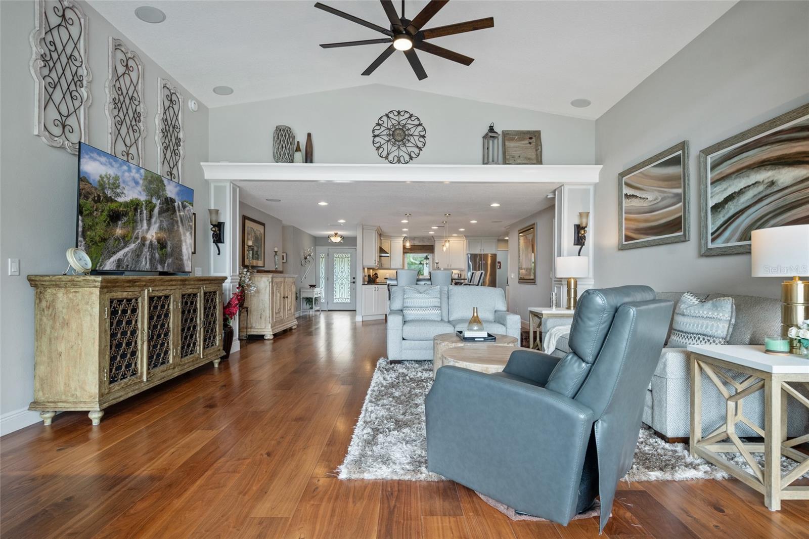 DOWN ACRES ESTATES - Residential