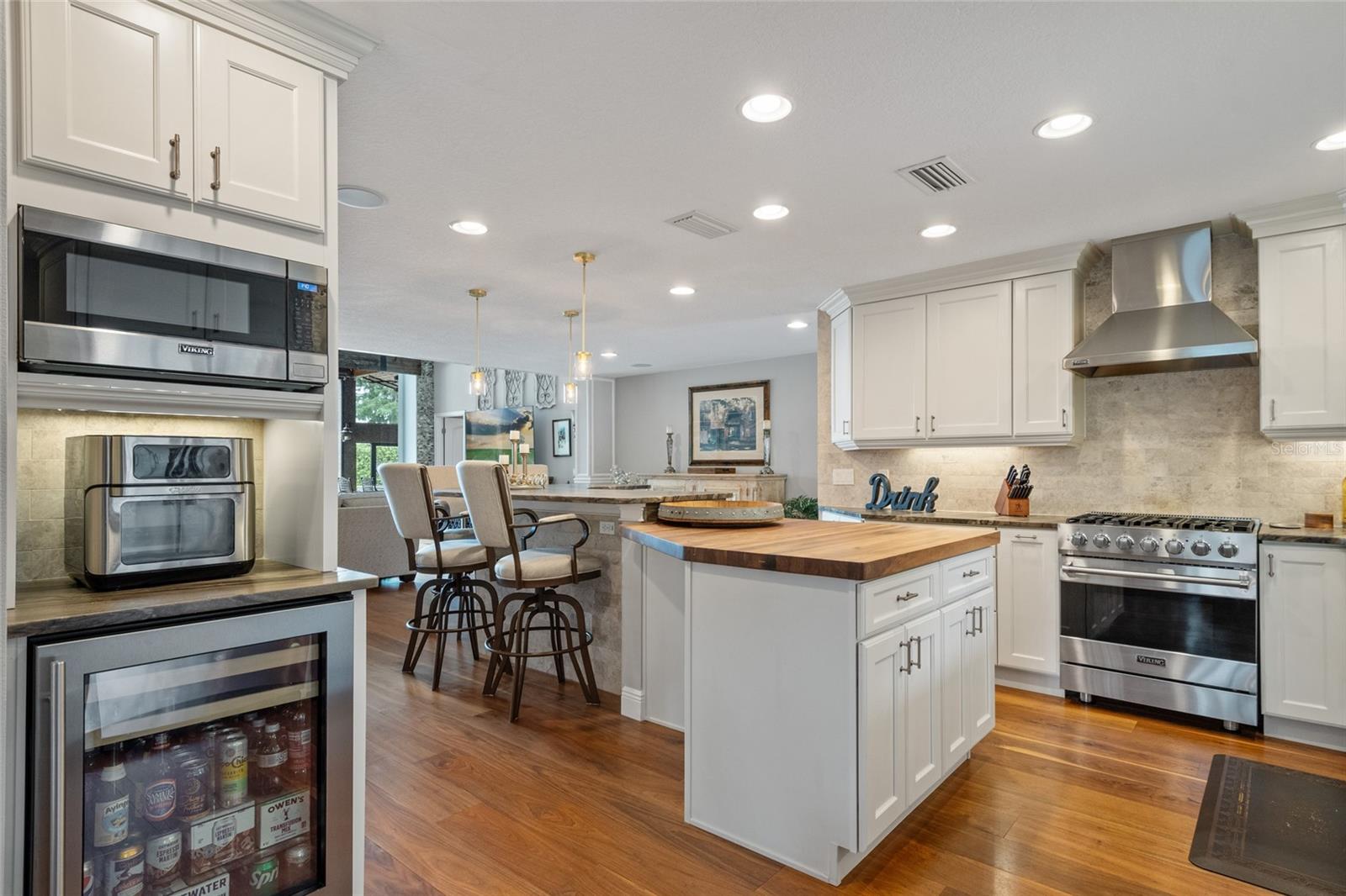 DOWN ACRES ESTATES - Residential