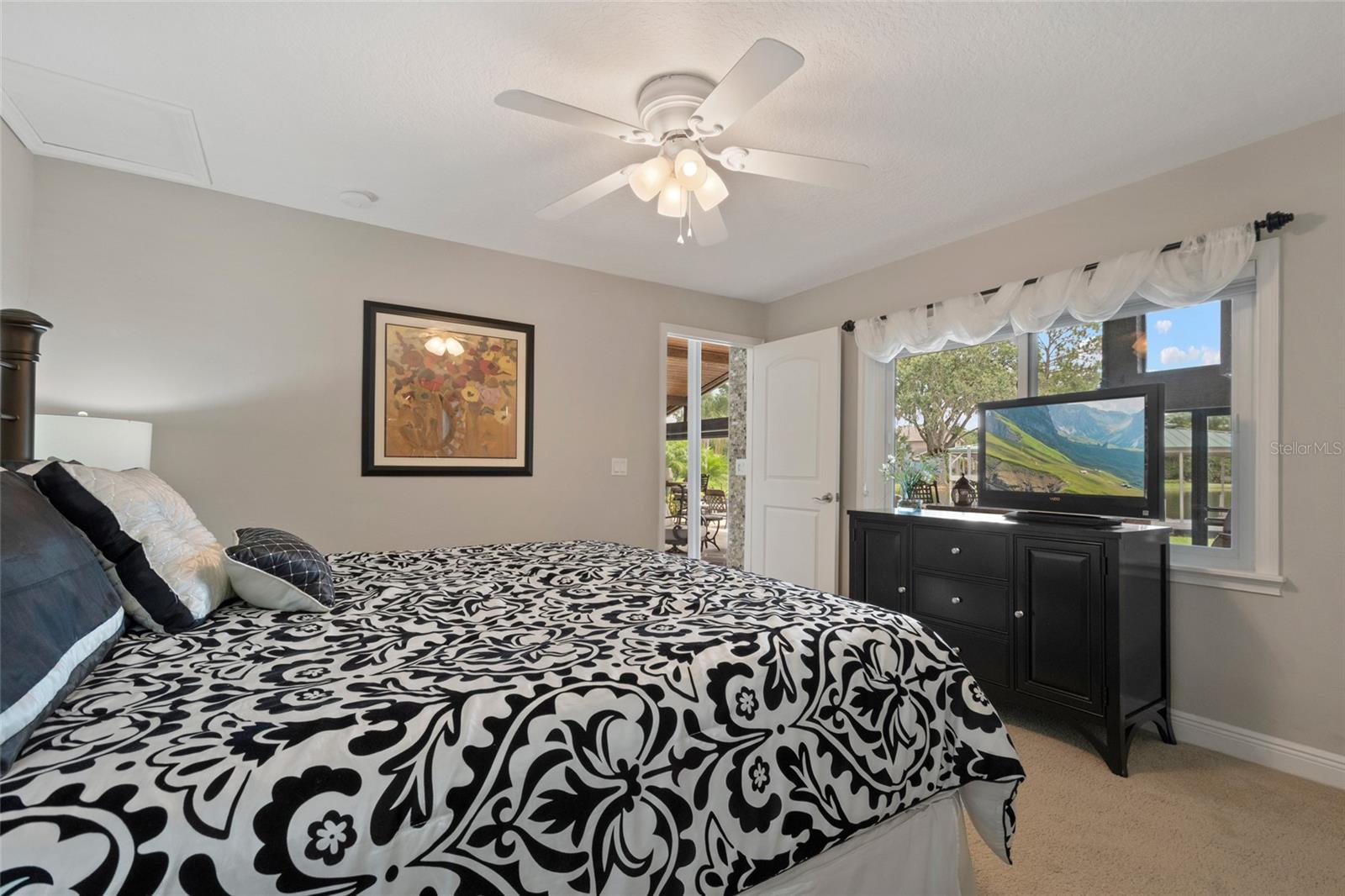 DOWN ACRES ESTATES - Residential