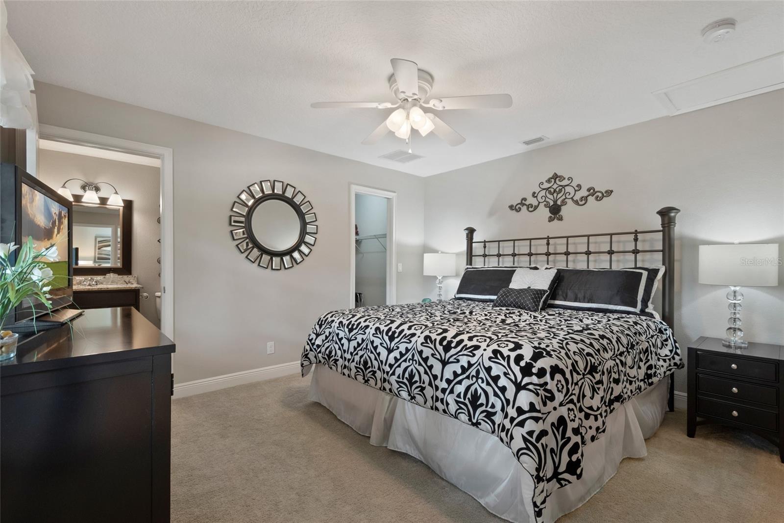 DOWN ACRES ESTATES - Residential