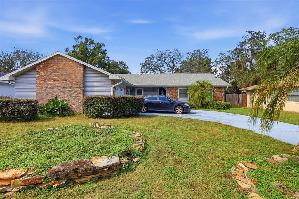 Photo of 846 Benchwood Court, Winter Springs, FL 32708 (MLS # O6453509)