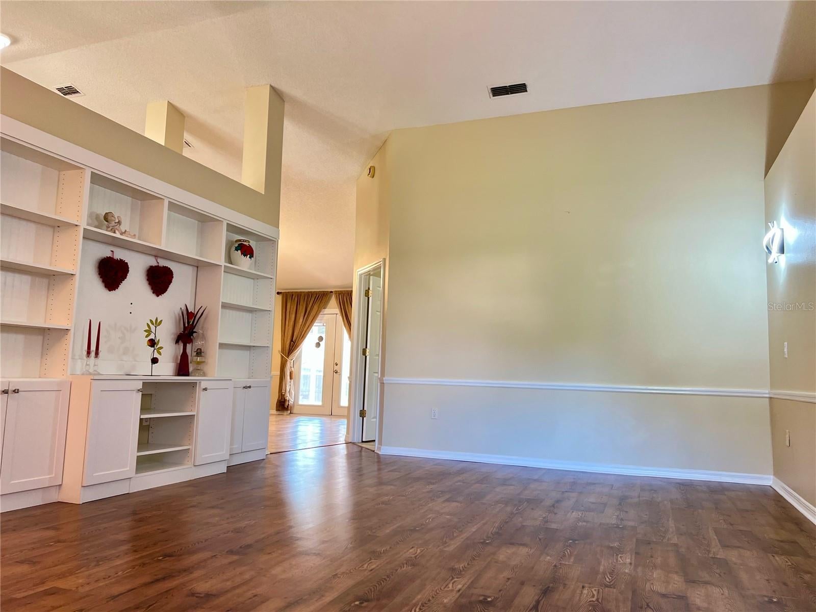 830 LAKE COMO DRIVE