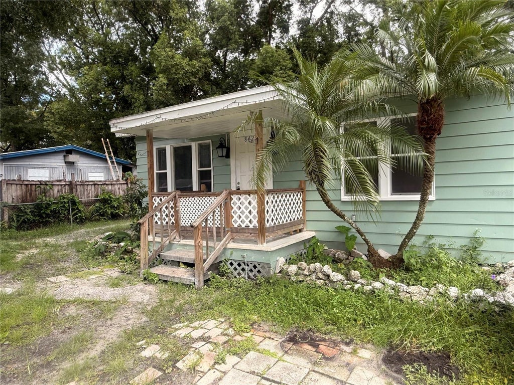 Photo of 8425 N Jones Avenue, Tampa, FL 33604 (MLS # TB8550241)
