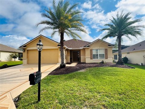 Photo of 12711 SE 97th Terrace Road, Summerfield, FL 34491 (MLS # OM712364) Photo of 12711 SE 97th Terrace Road, Summerfield, FL 34491 (MLS # OM712364)