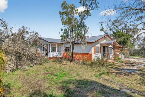 Photo of 1304 Turkey Creek Road, Plant City, FL 33566 (MLS # A4685134)