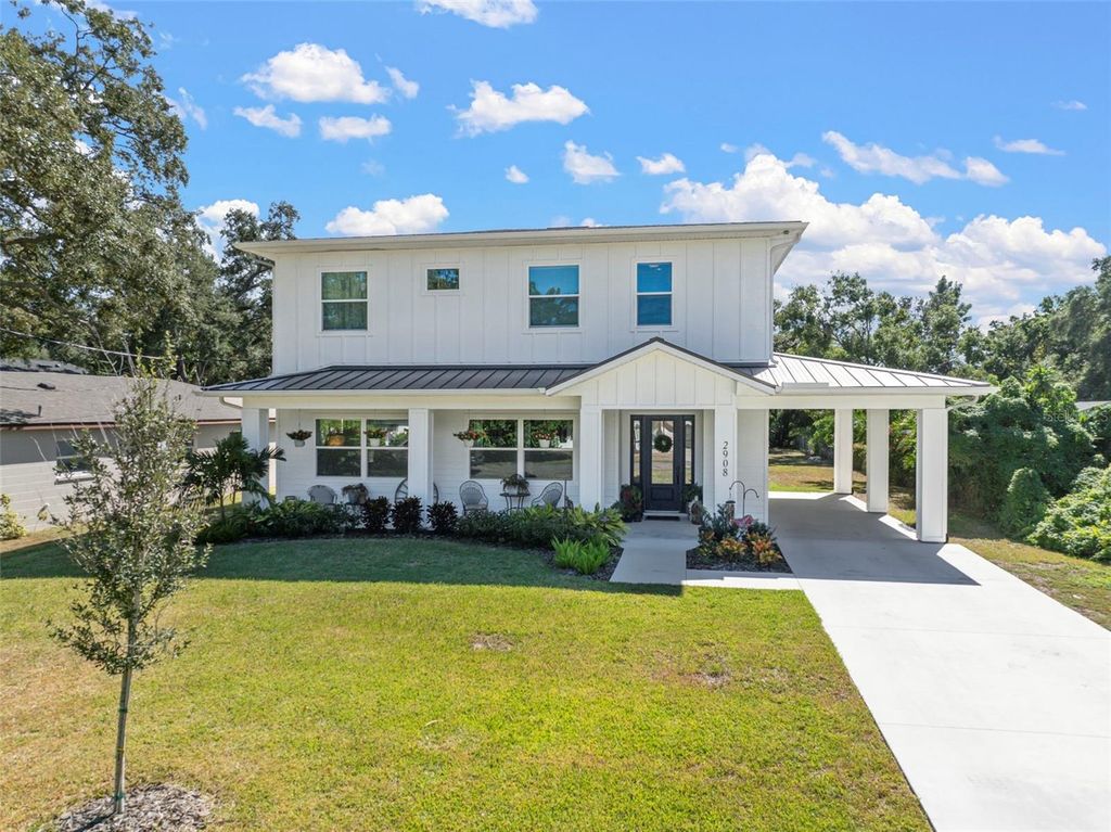 Photo of 2908 W Marlin Avenue, Tampa, FL 33611 (MLS # TB8449192)