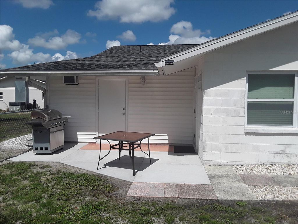 Photo of 702 Cypress Place, Sun City Center, FL 33573 (MLS # TB8401429)