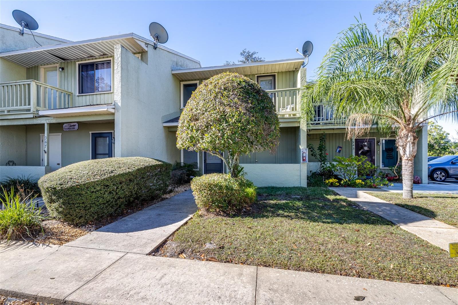 1561 LAKEVIEW DRIVE 945