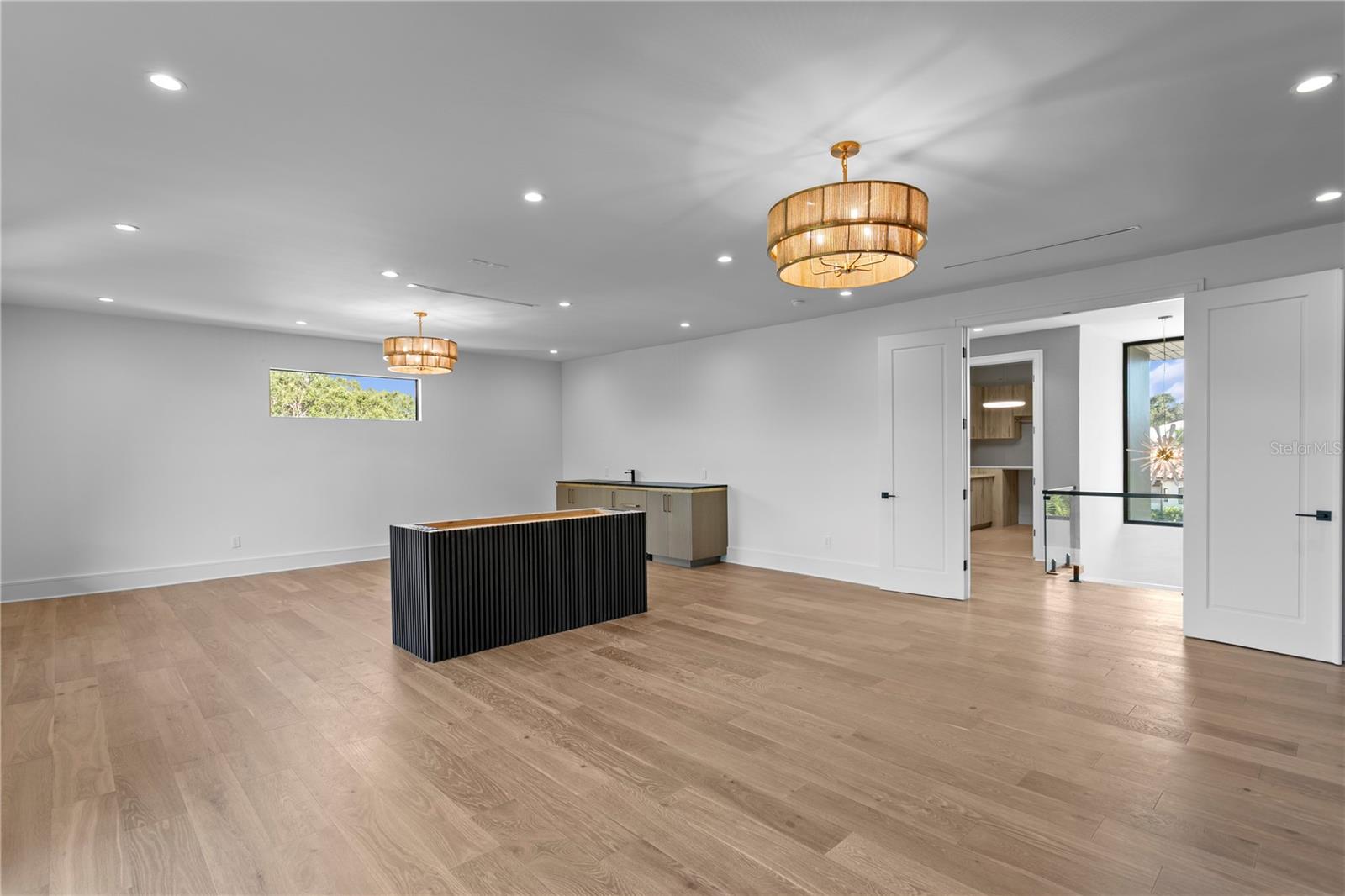 SNELL ISLE BRIGHTBAY - Residential