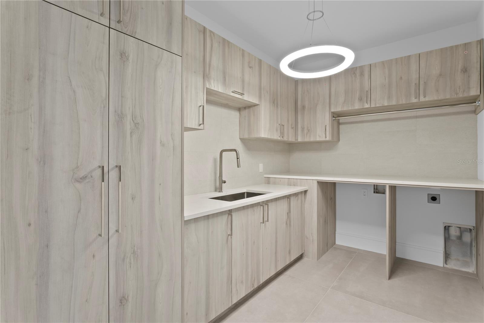 SNELL ISLE BRIGHTBAY - Residential