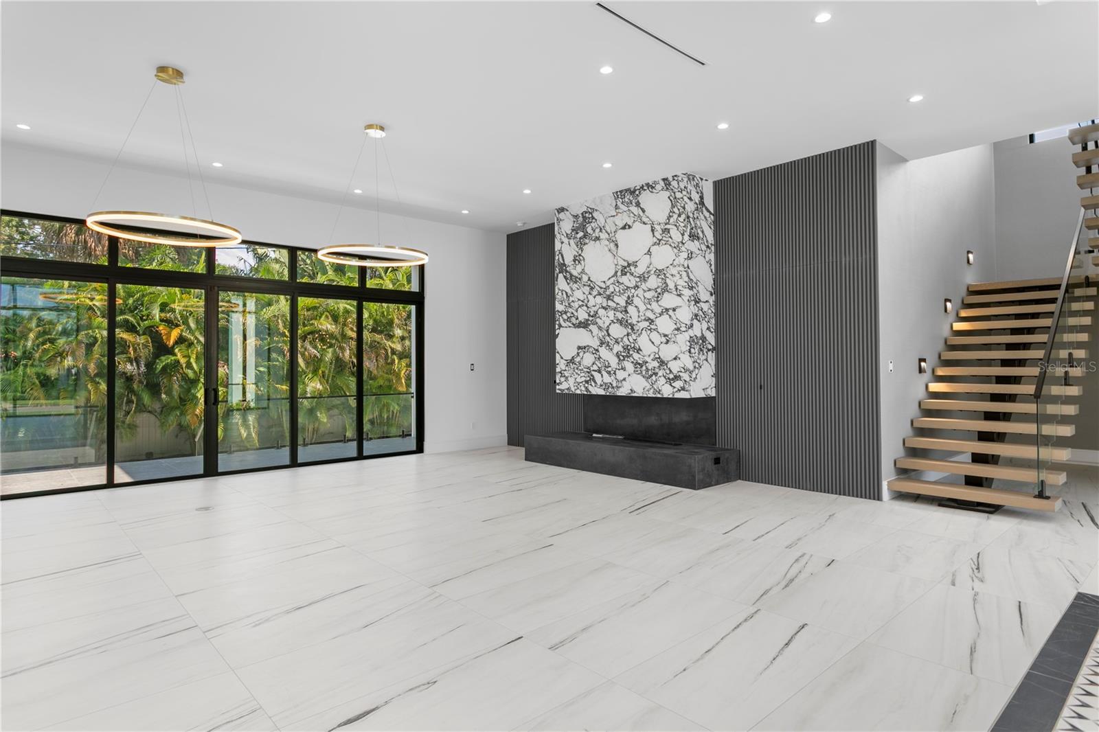 SNELL ISLE BRIGHTBAY - Residential