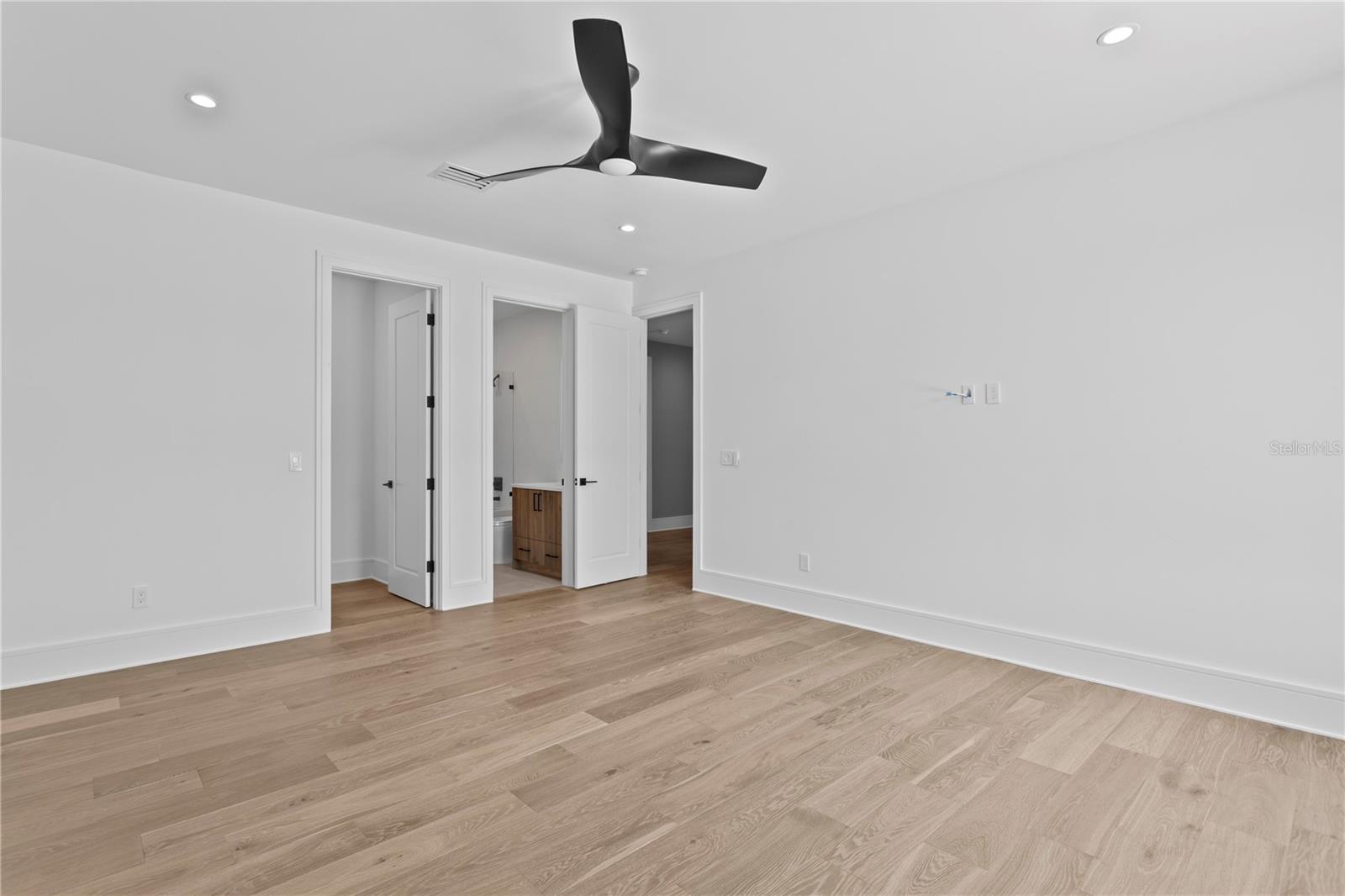 SNELL ISLE BRIGHTBAY - Residential