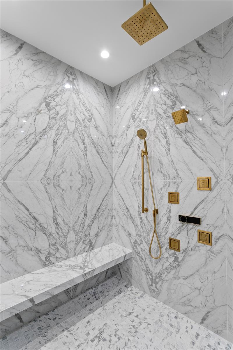 SNELL ISLE BRIGHTBAY - Residential