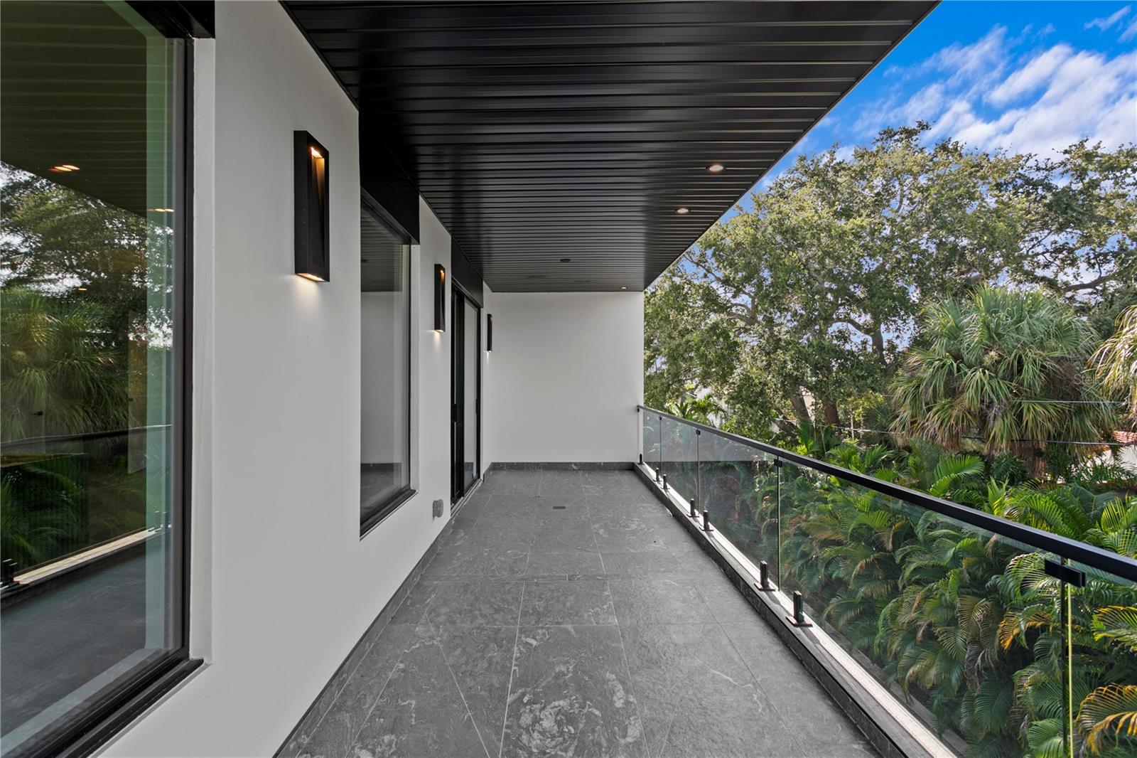 SNELL ISLE BRIGHTBAY - Residential