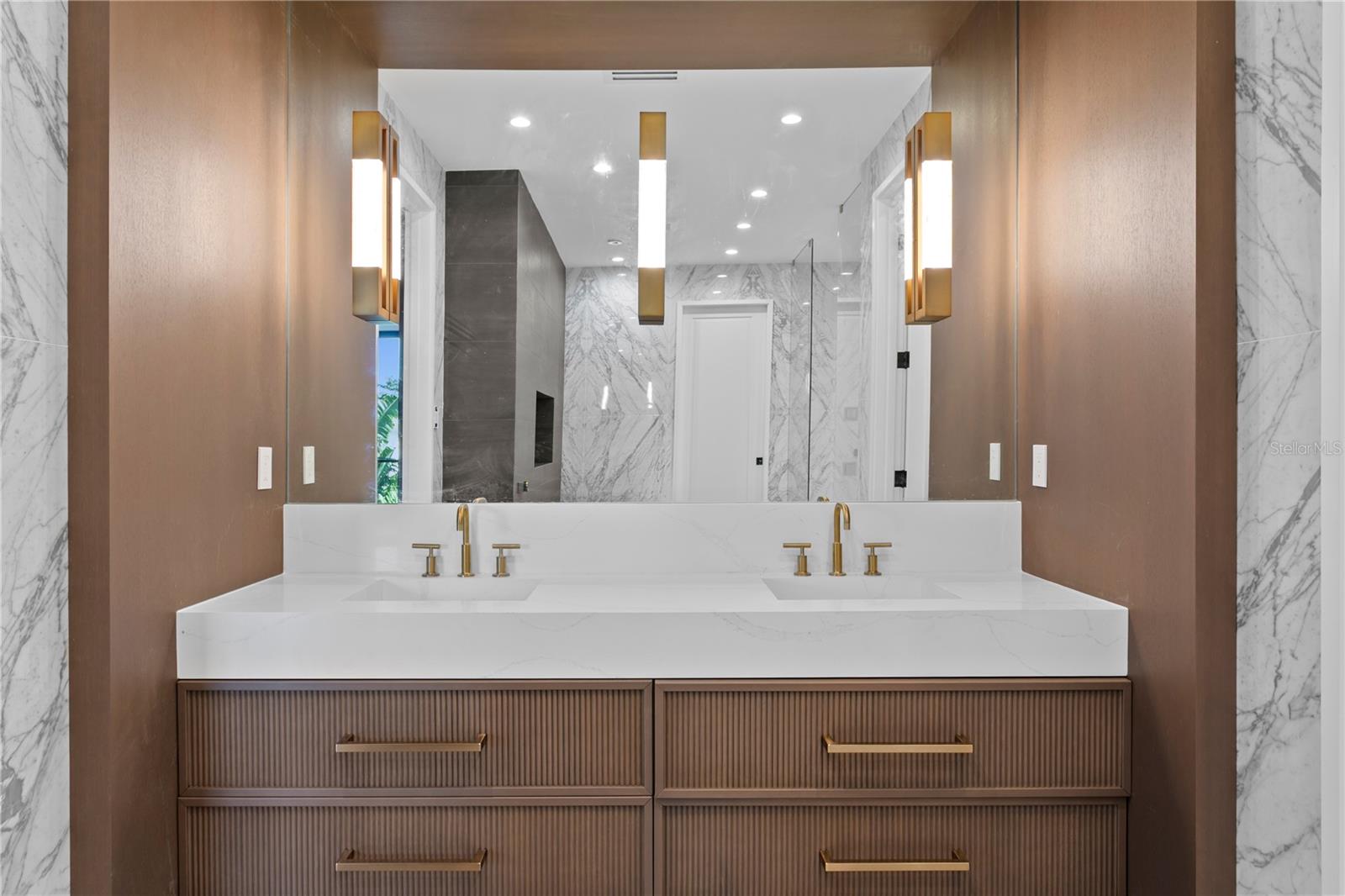 SNELL ISLE BRIGHTBAY - Residential