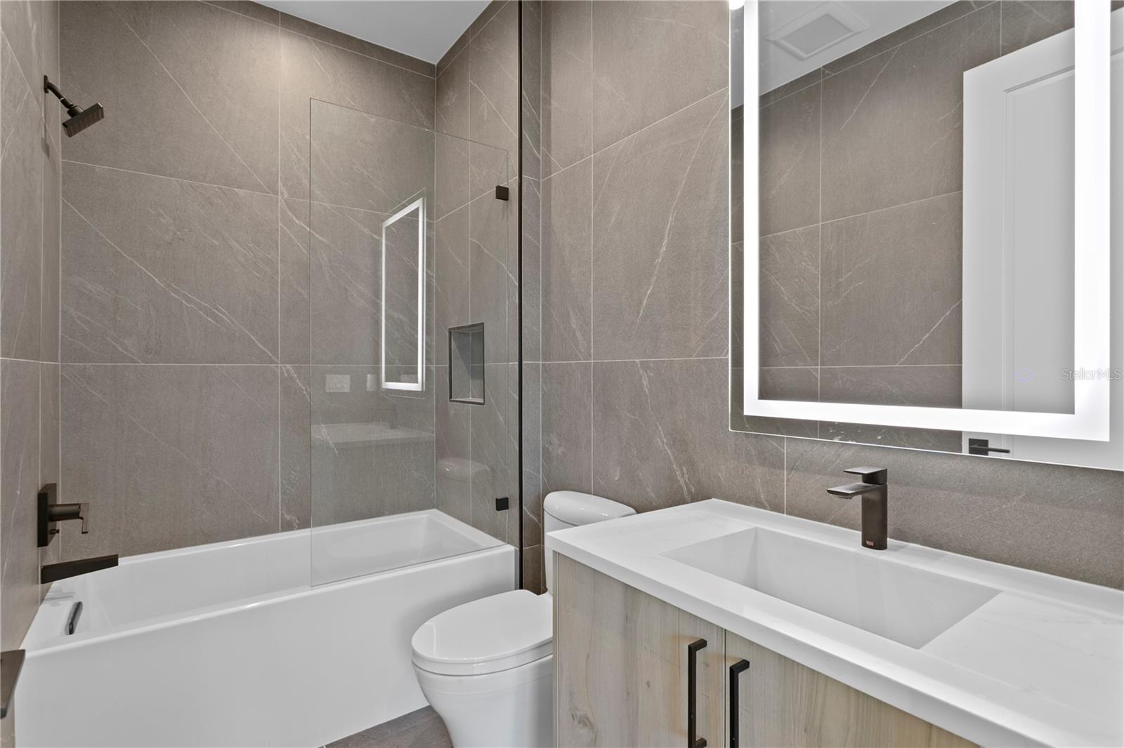 SNELL ISLE BRIGHTBAY - Residential