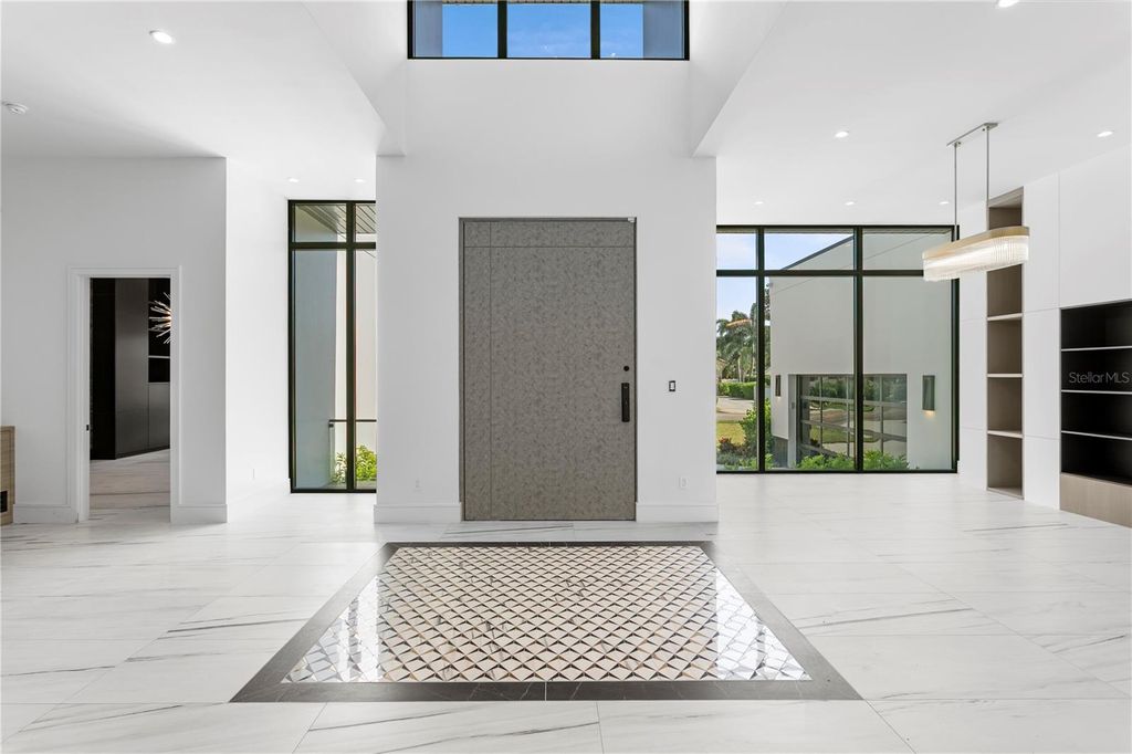 Photo of 1076 Snell Isle Boulevard NE, St Petersburg, FL 33704 (MLS # TB8414529)