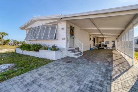 12 HACIENDA DRIVE ENGLEWOOD FL 34223
