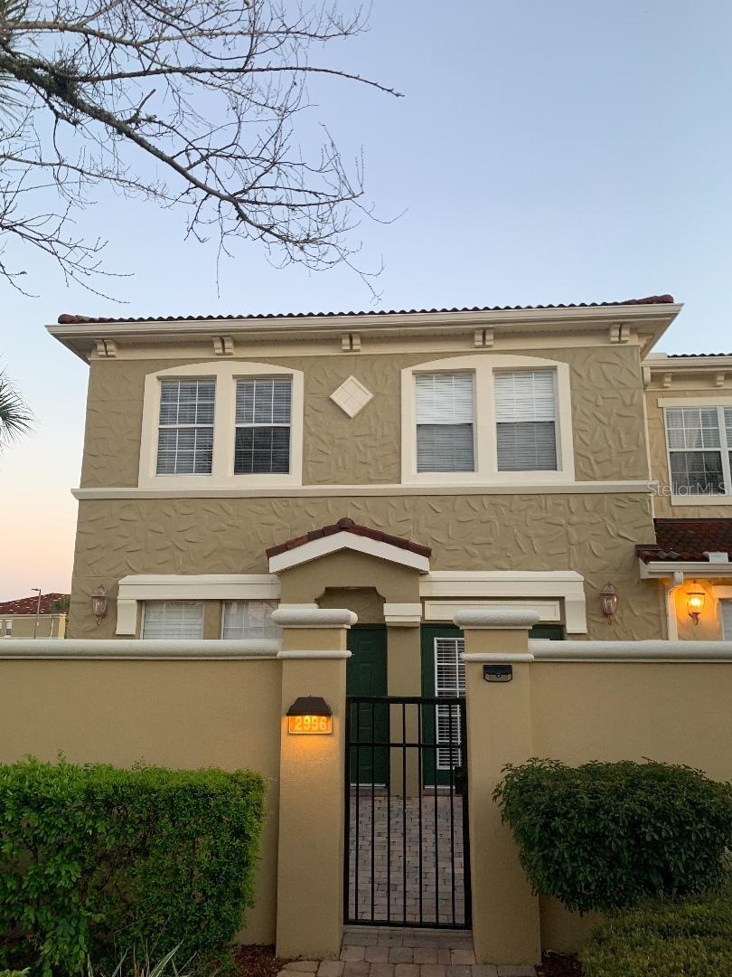 TIERRA DEL SOL - Residential Lease