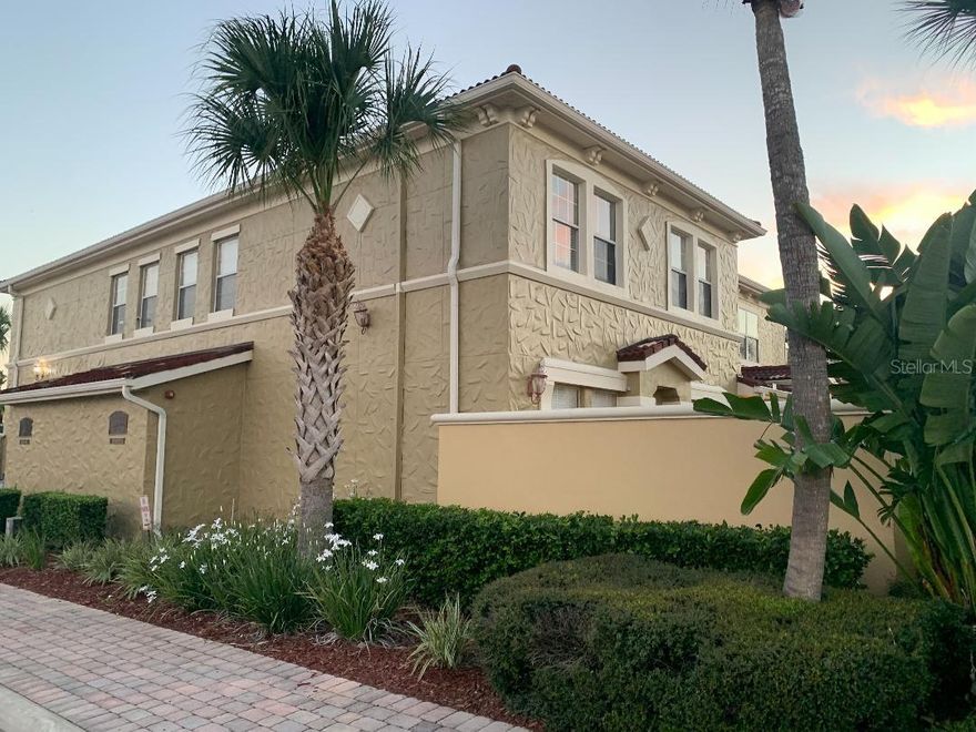 4 Bedroom 2 Bathroom Townhouse in Davenport Florida.