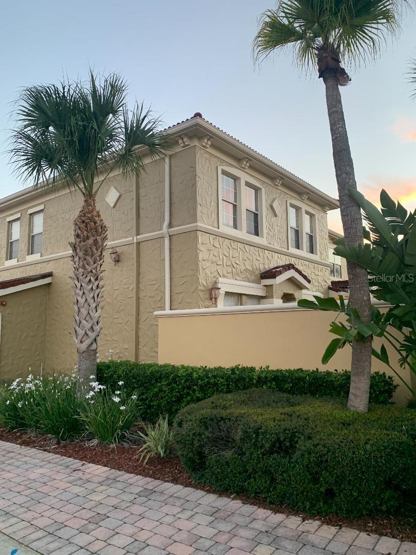 TIERRA DEL SOL - Residential Lease