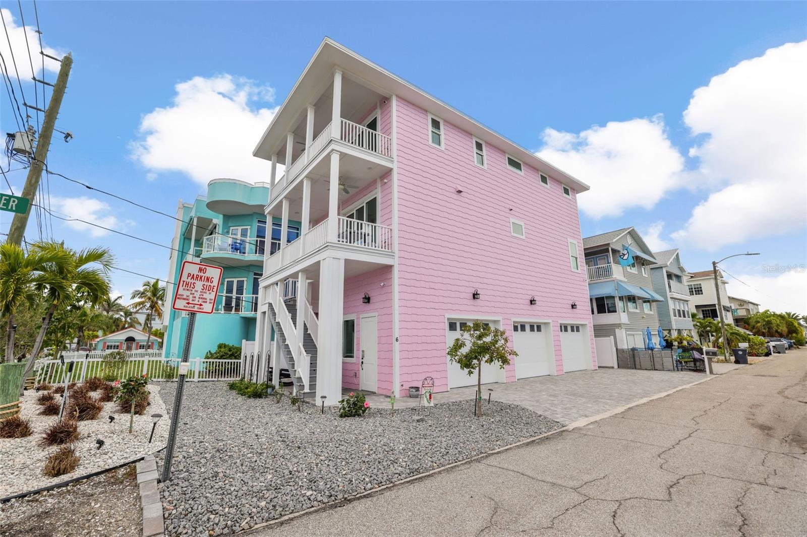 PENGUIN CABANA SUB - Residential