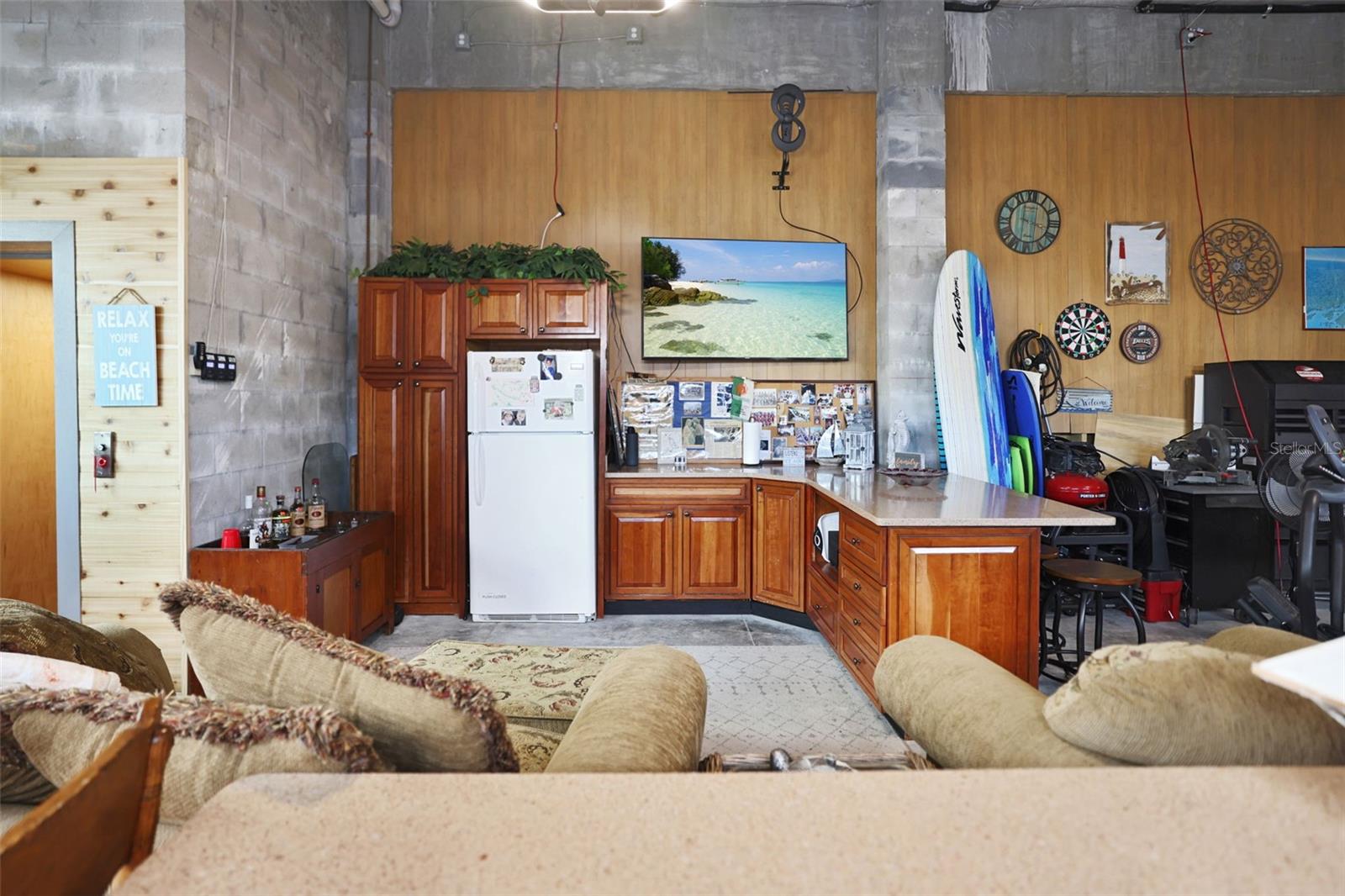 PENGUIN CABANA SUB - Residential