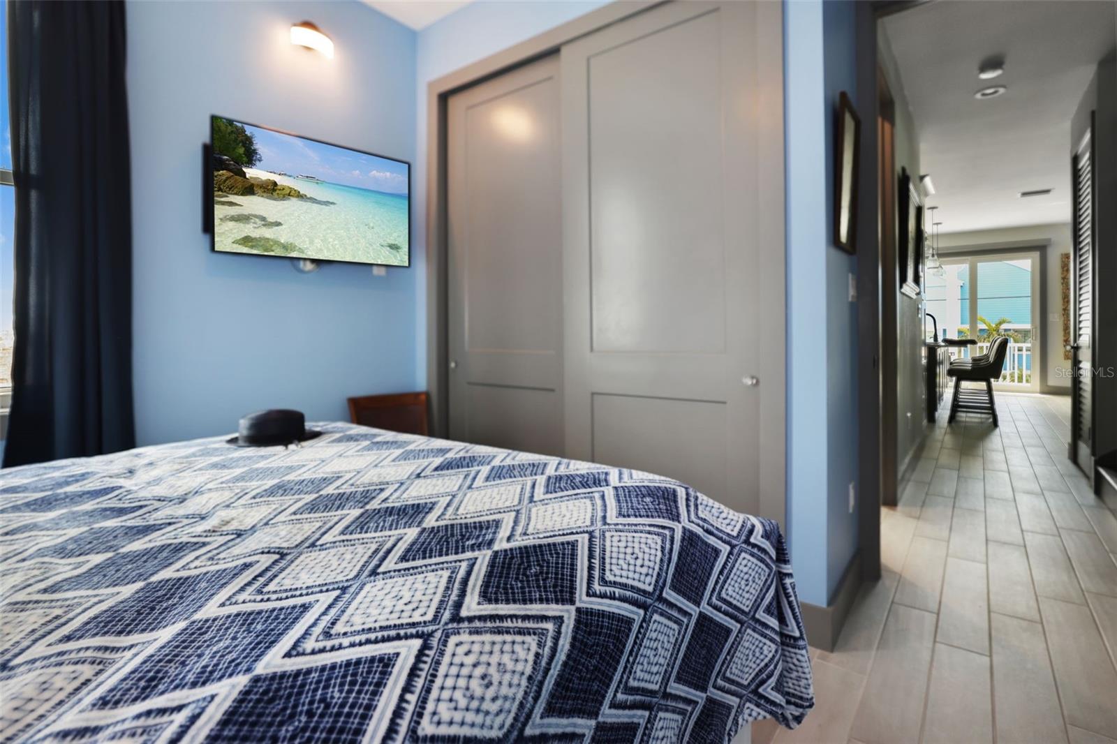 PENGUIN CABANA SUB - Residential