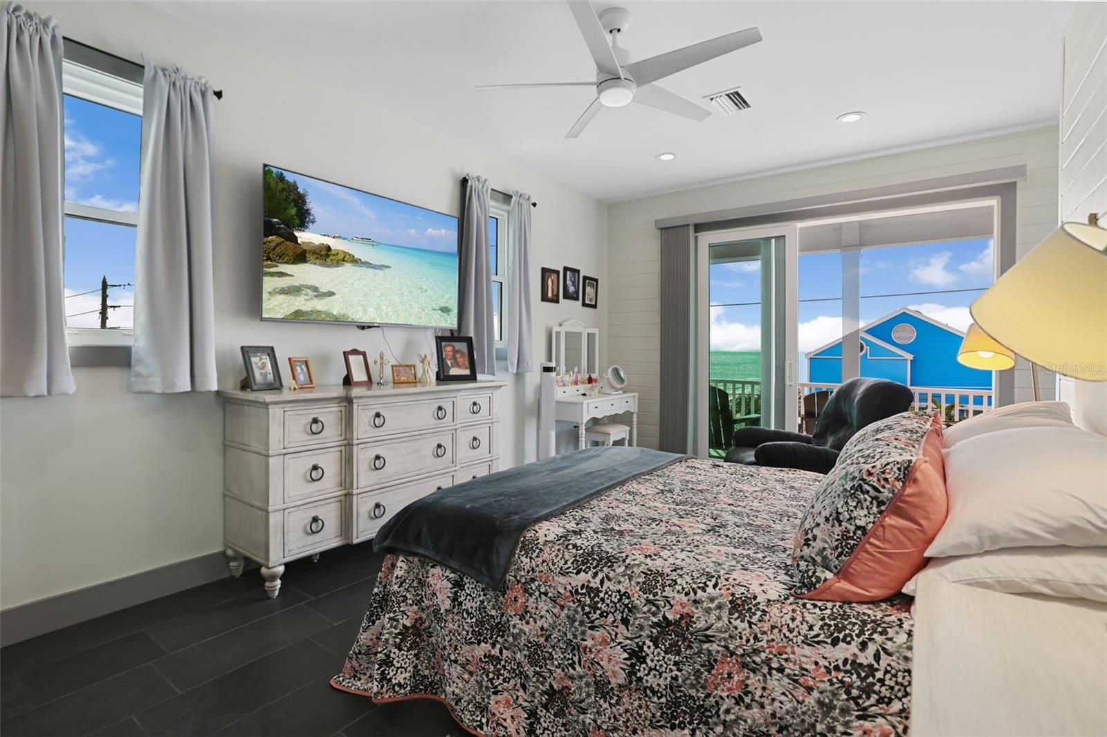 PENGUIN CABANA SUB - Residential