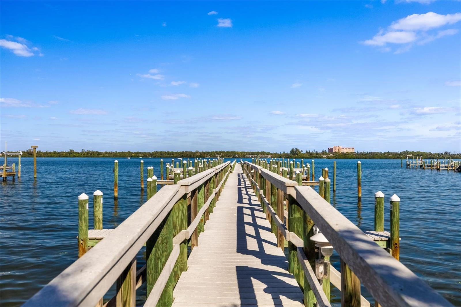 BAY TREE CLUB - Residential