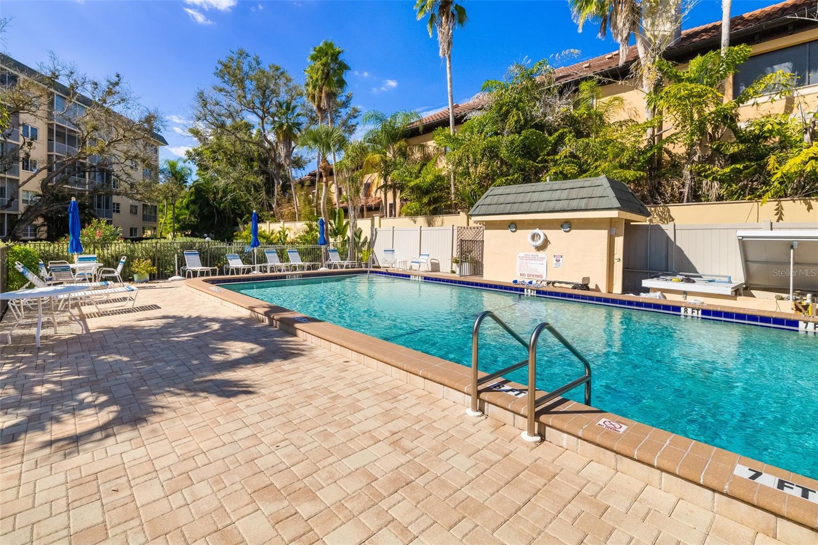 BAY TREE CLUB - Residential