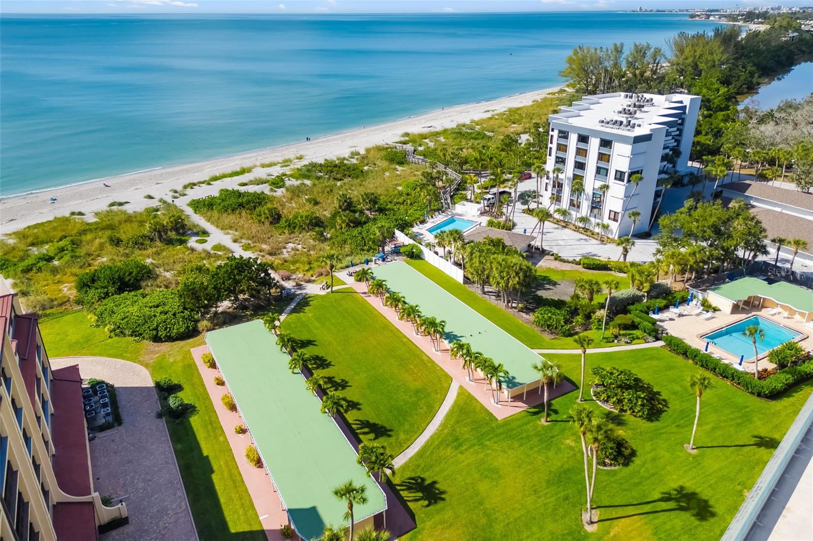 BAY TREE CLUB - Residential