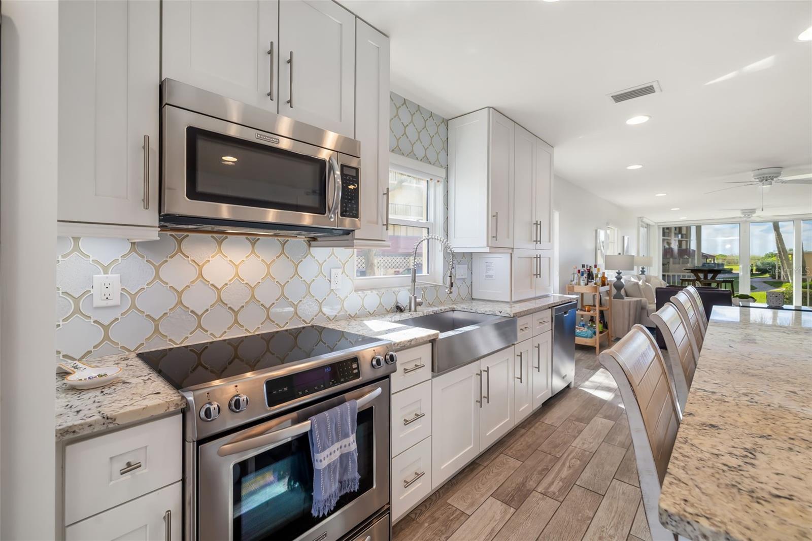 BAY TREE CLUB - Residential