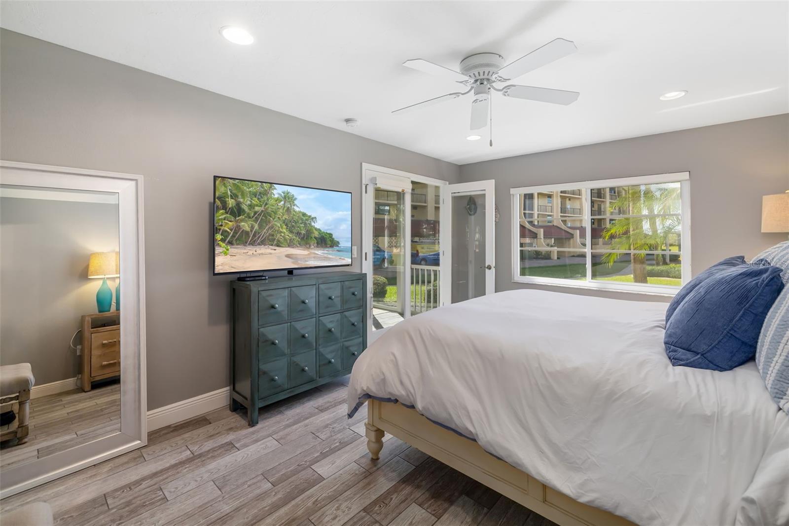 BAY TREE CLUB - Residential