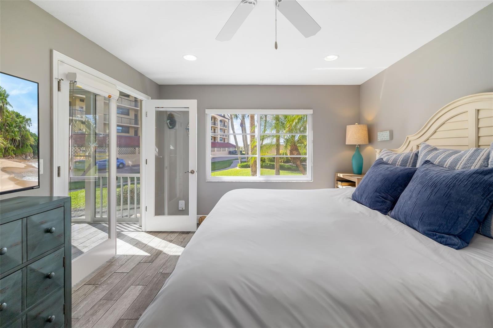 BAY TREE CLUB - Residential