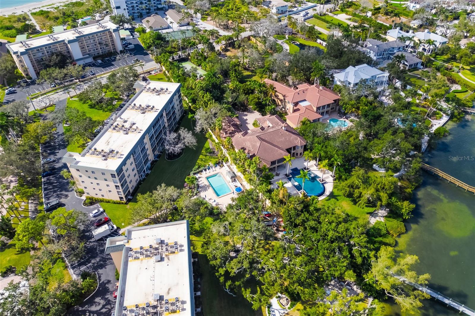 BAY TREE CLUB - Residential