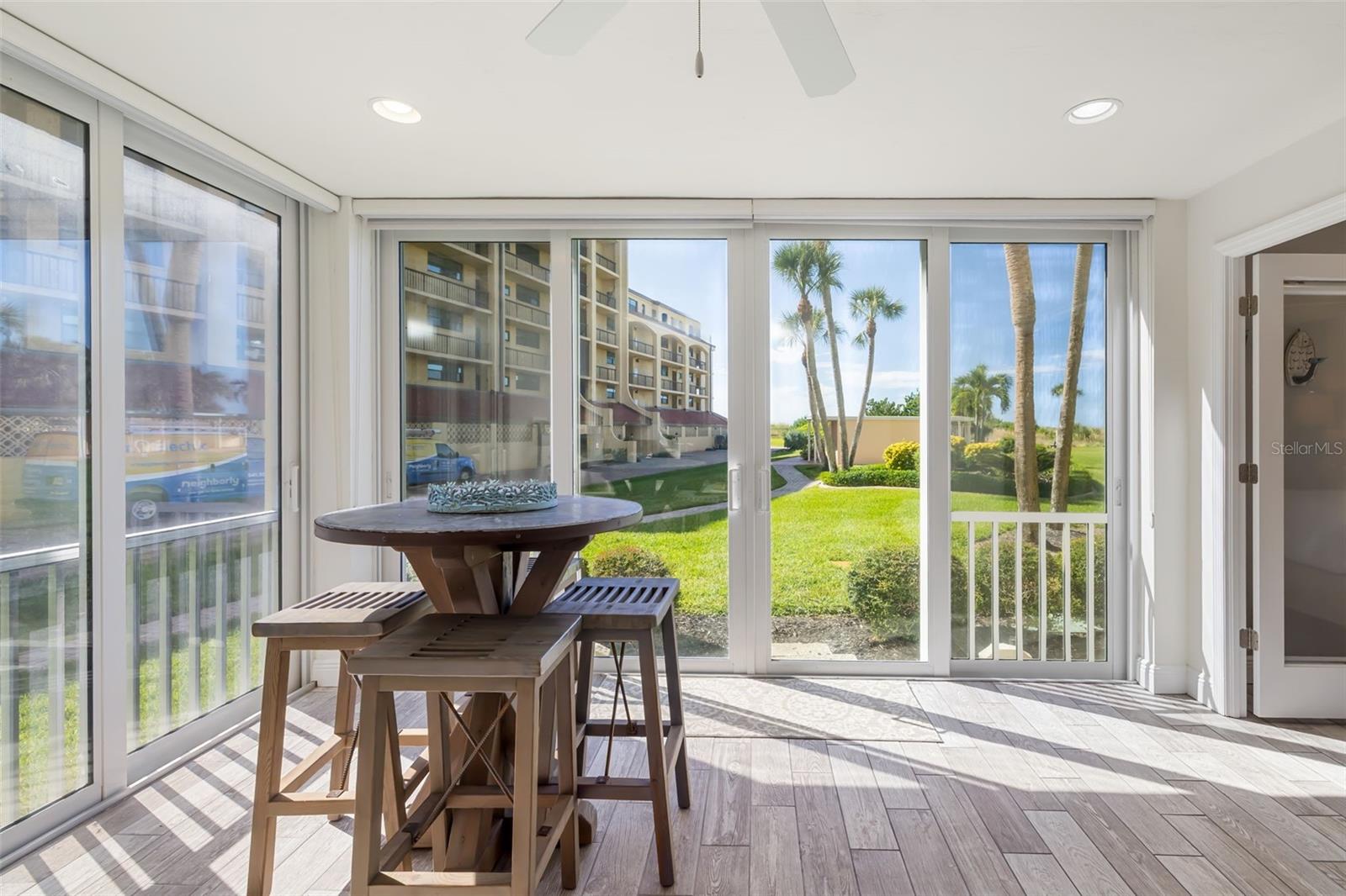 BAY TREE CLUB - Residential