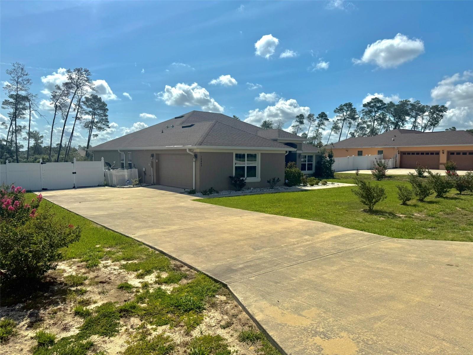 10405 SW 47TH AVE