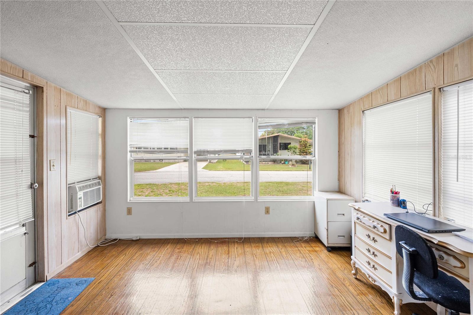 PALM ESTATES 3RD ADD - Residential