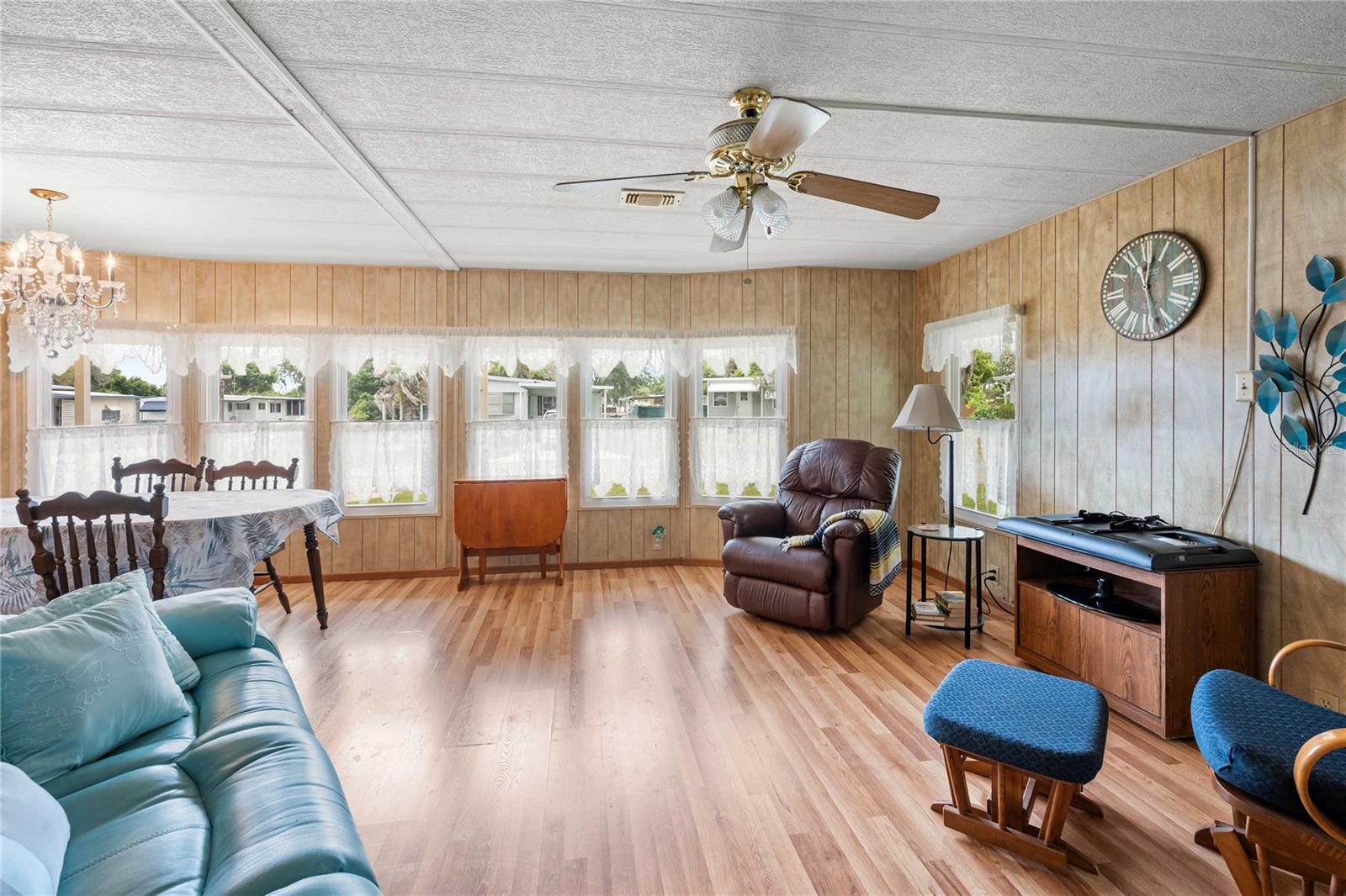 PALM ESTATES 3RD ADD - Residential