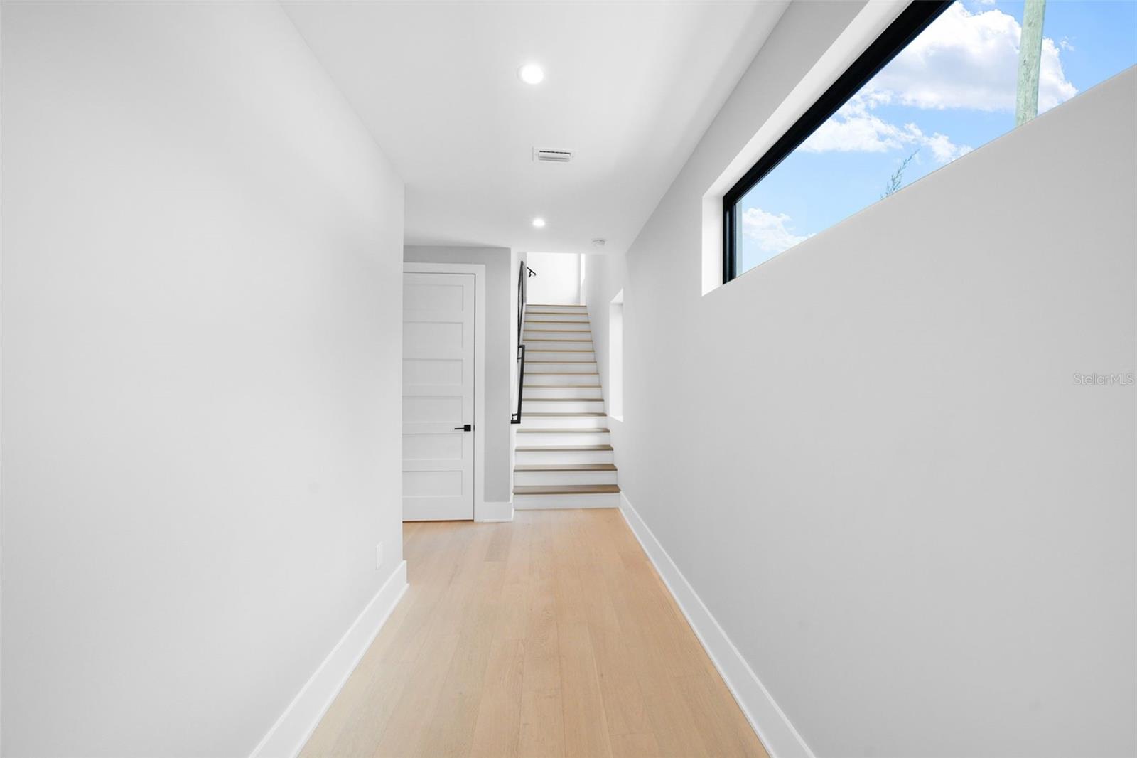 ROSS AT THE HEIGHTS TOWNHOMES - Residential Lease