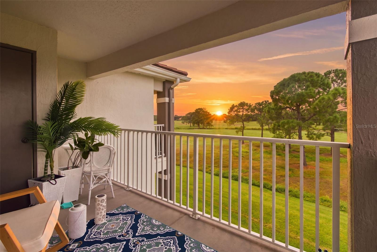 13839 FAIRWAY ISLAND DRIVE 1136