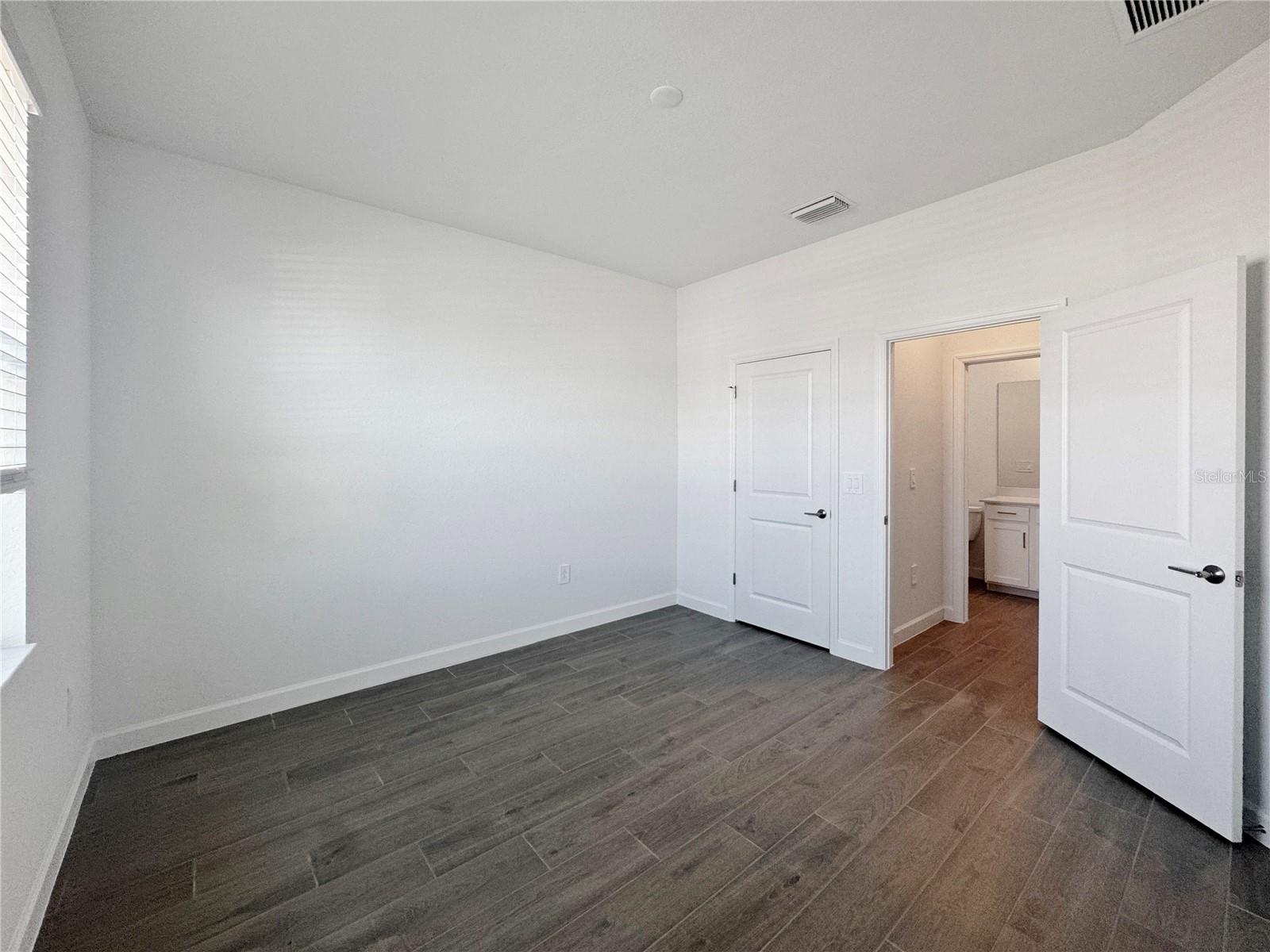 HARBOR EAST - Residential