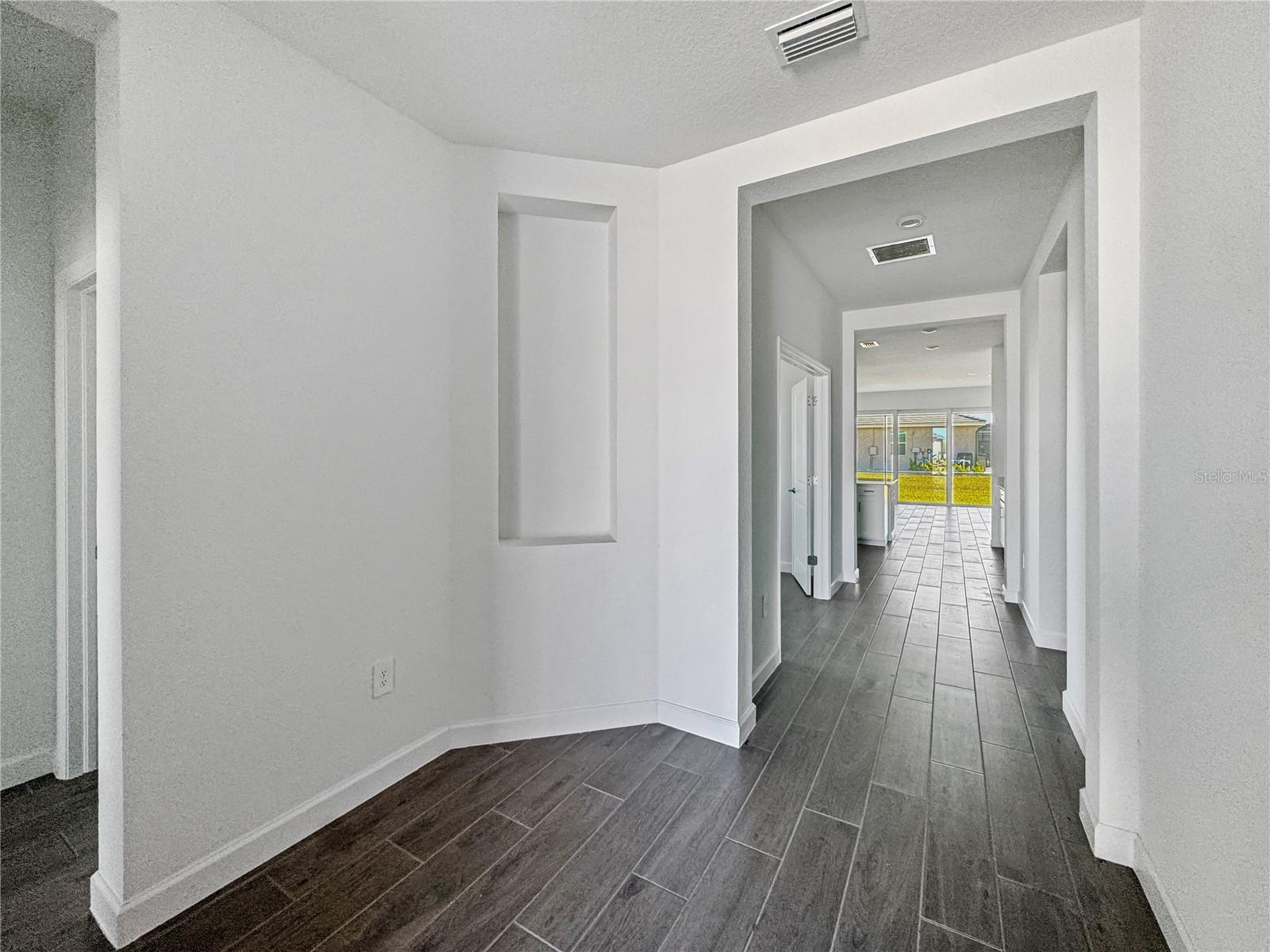 HARBOR EAST - Residential