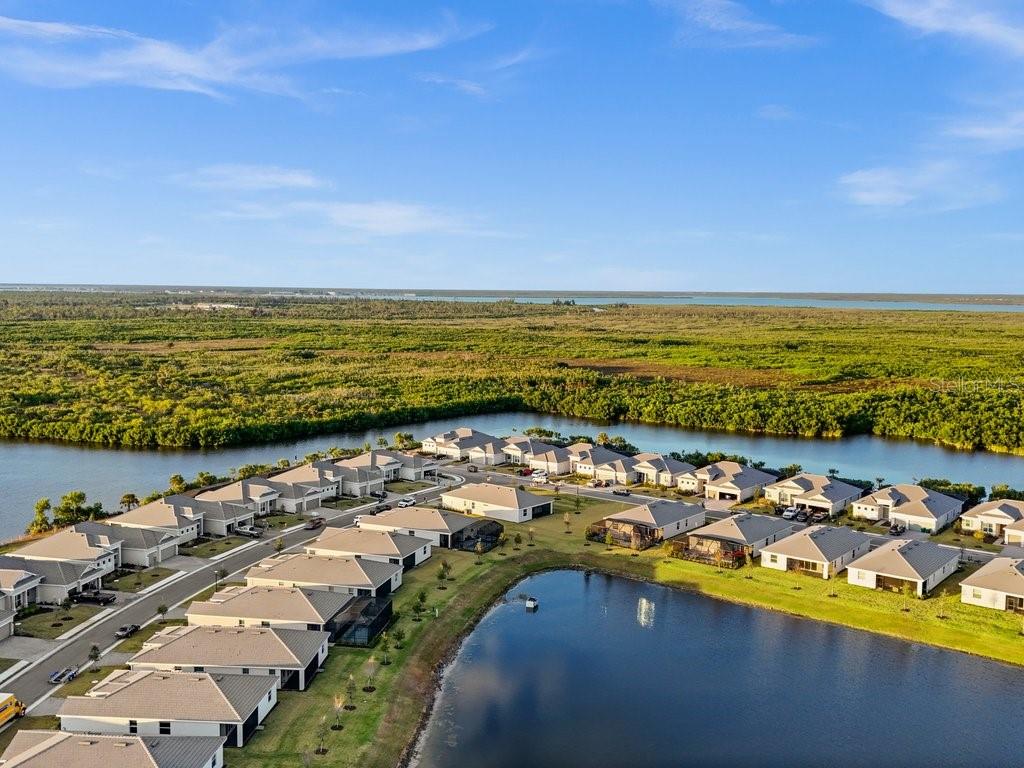 HARBOR EAST - Residential