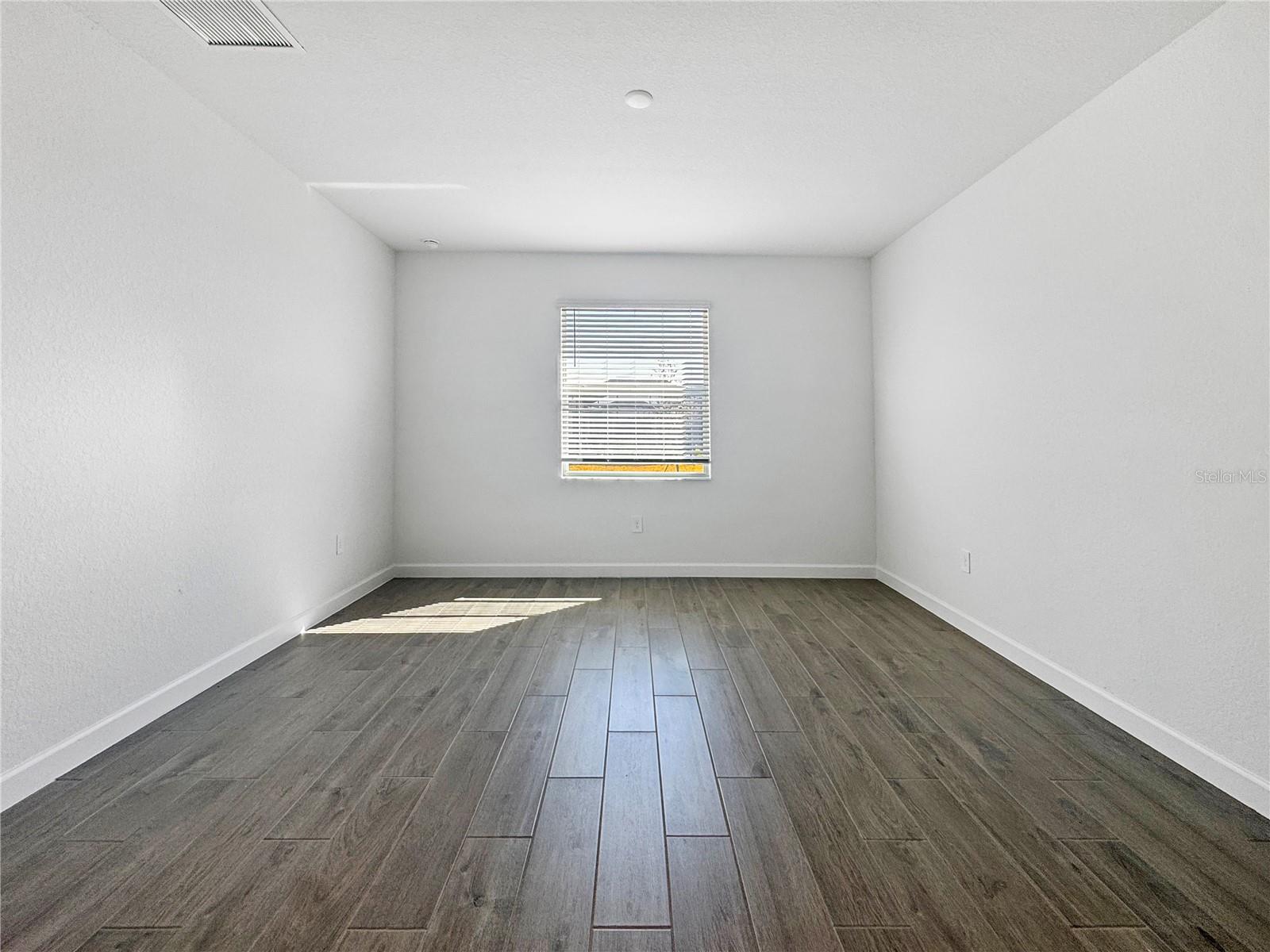 HARBOR EAST - Residential