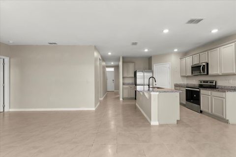 Tiny photo for 5246 Mahogany Drive, Mount Dora, FL 32757 (MLS # S5139570)