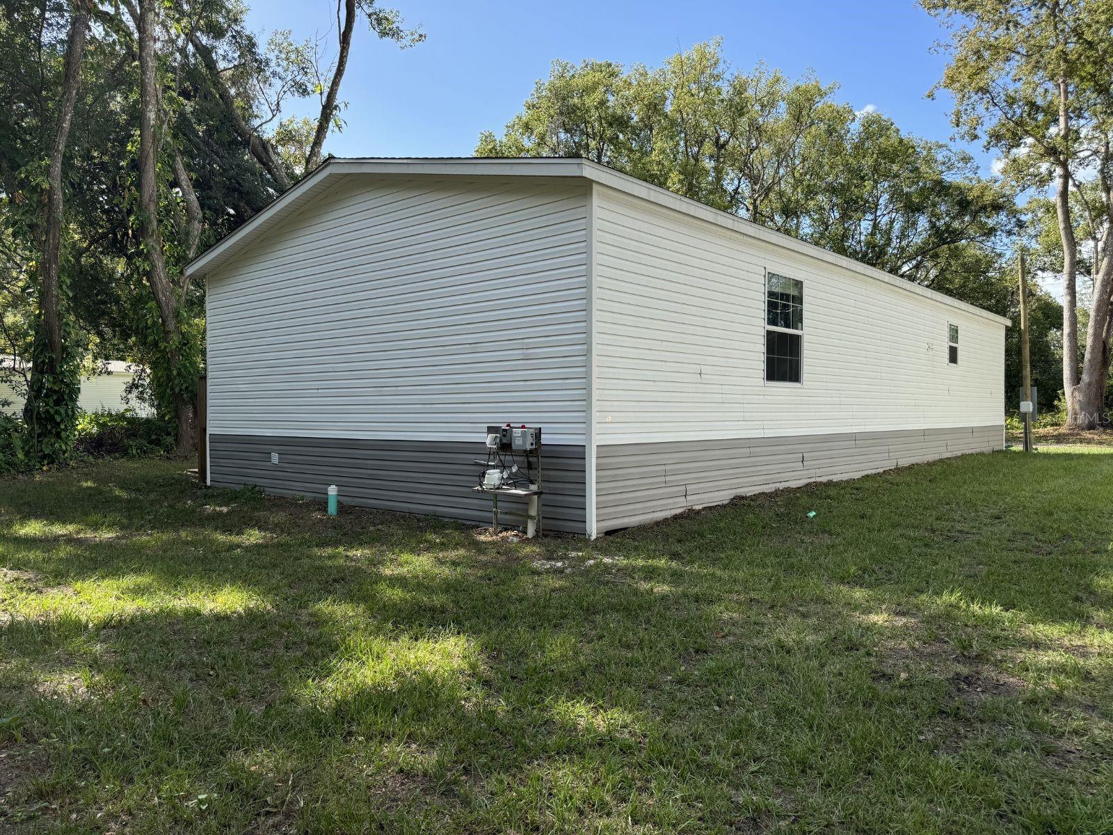 MOON LAKE ESTATES - Residential