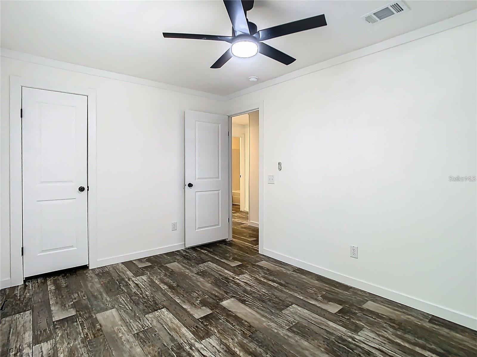 MOON LAKE ESTATES - Residential